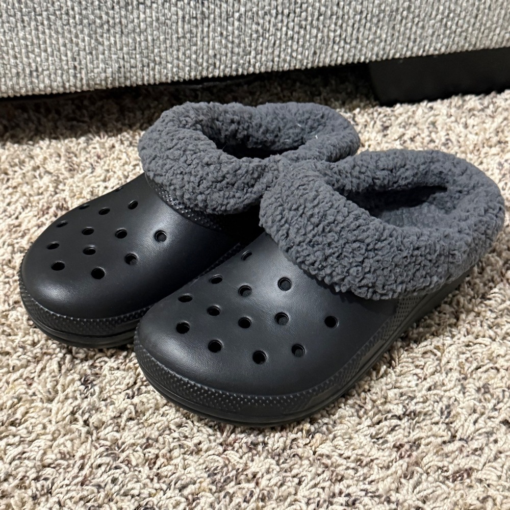 Crocs Classic Lined Neo Puff Clogs Black Charcoal Sherpa 210846 Womens 7 Mens 5